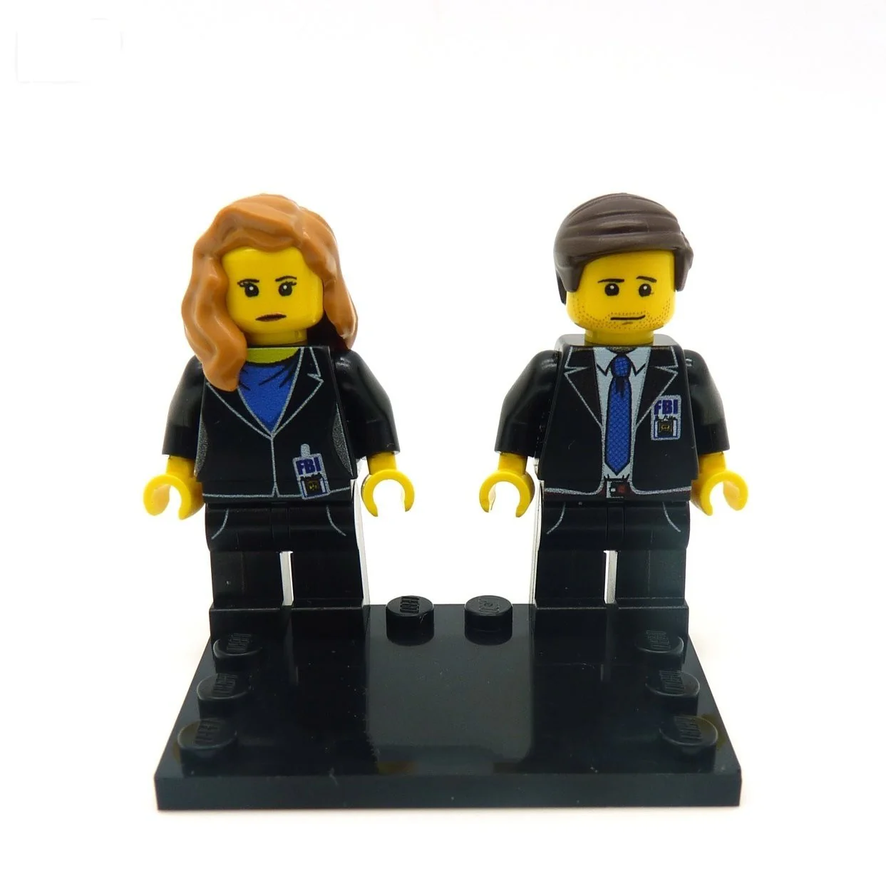 Plain Black 'Couples' Baseplate - LEGO Baseplate - Image 2