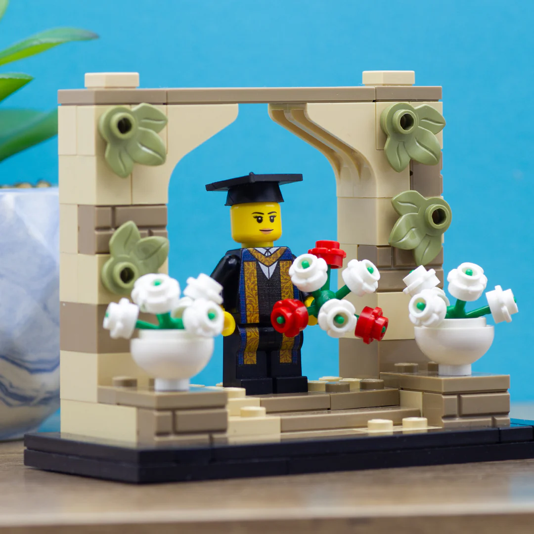 Flowered Arch - Custom Minibuild Display - Image 4