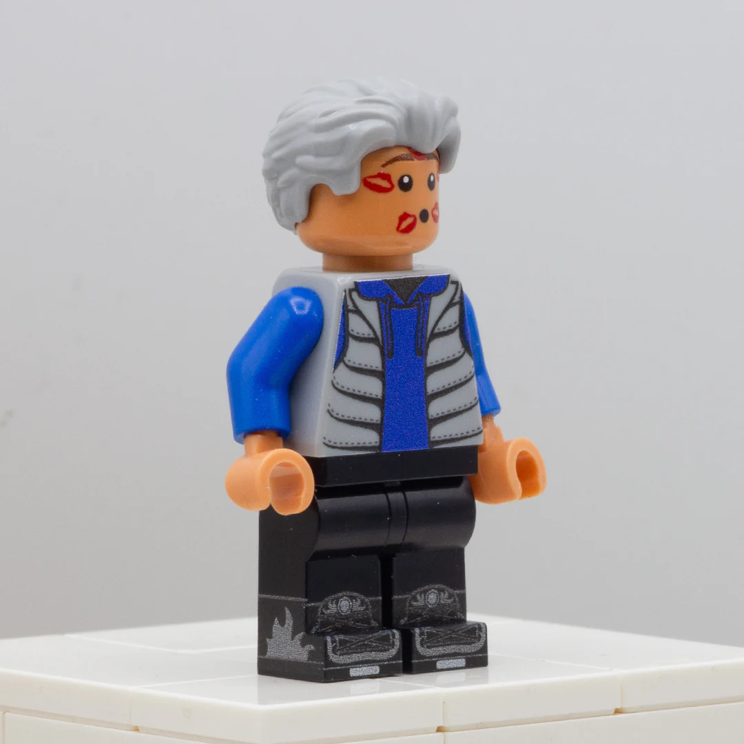 Light Grey Trendy Swept - LEGO Minifigure Hair - Image 4
